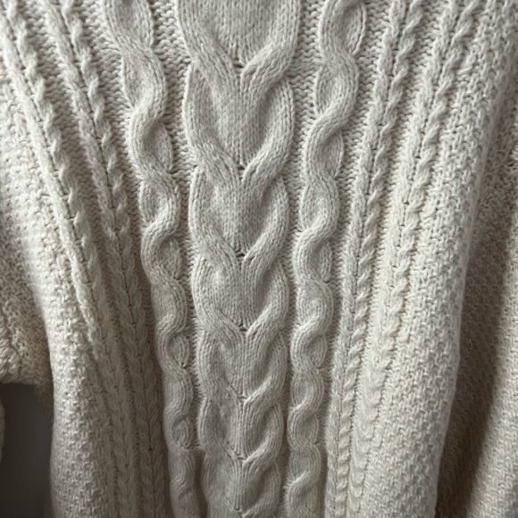 Brand new H&M sweater dress in off-white cream colour - Picture 4 of 4